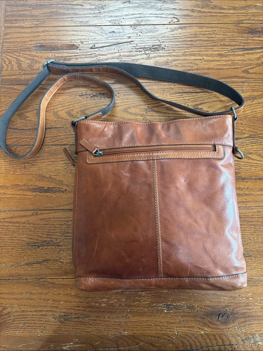 Jack Georges Voyager Honey Brown Buffalo Leather Cross Body Bag Travel Purse